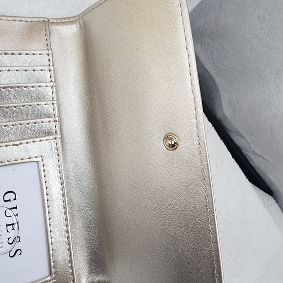 GUESS Shawna Slim Clutch Wallet, Cognac slip pockets, 12 card slots and ID windo - Picture 6 of 8